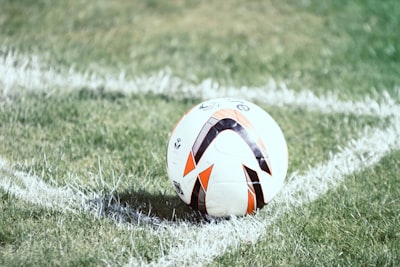 بثمباشرلمباراةليفربولوريالمدريدمواجهةأسطوريةفيدوريأبطالأوروبا
