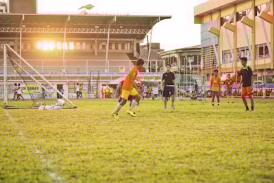 من هو أفضل لاعب كرة قدم في العالم عبر التاريخ؟